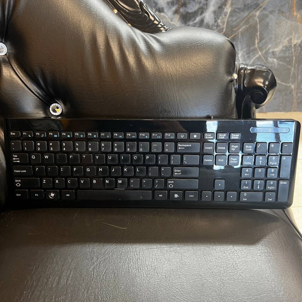 Wired USB Keyboard - Black Model Number KU-1112 Untested